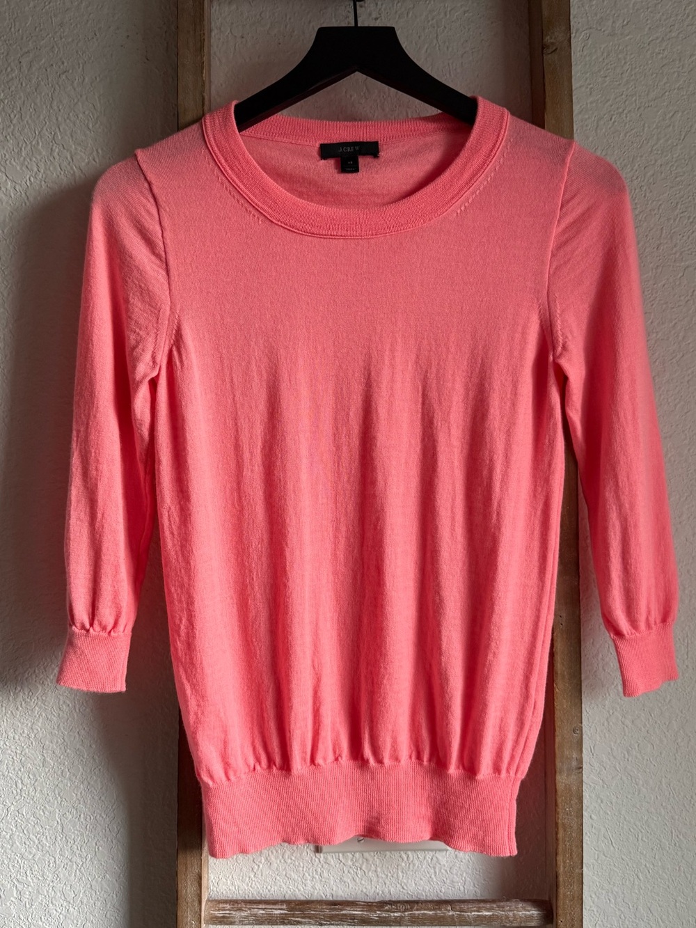 J.Crew Lightweight Merino Wool "Tippi"
Crewneck Sweater - Coral Pink sz: XS